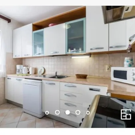 Olga Apartment *